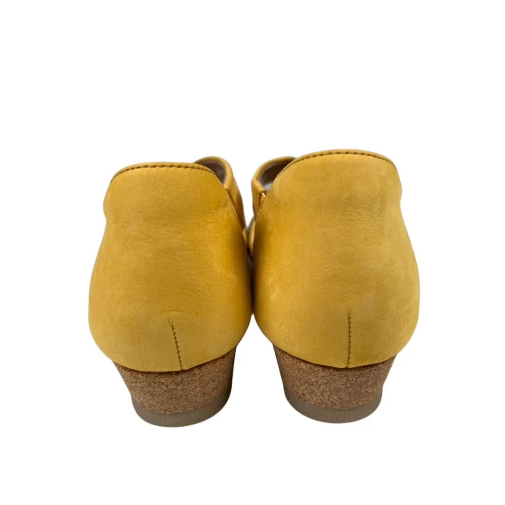 Earth Women's Yellow Ficus Gemini Suede Cross Strap Low Wedge Sandals - 9